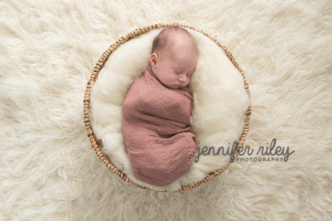 Newborn photographer Frederick MD